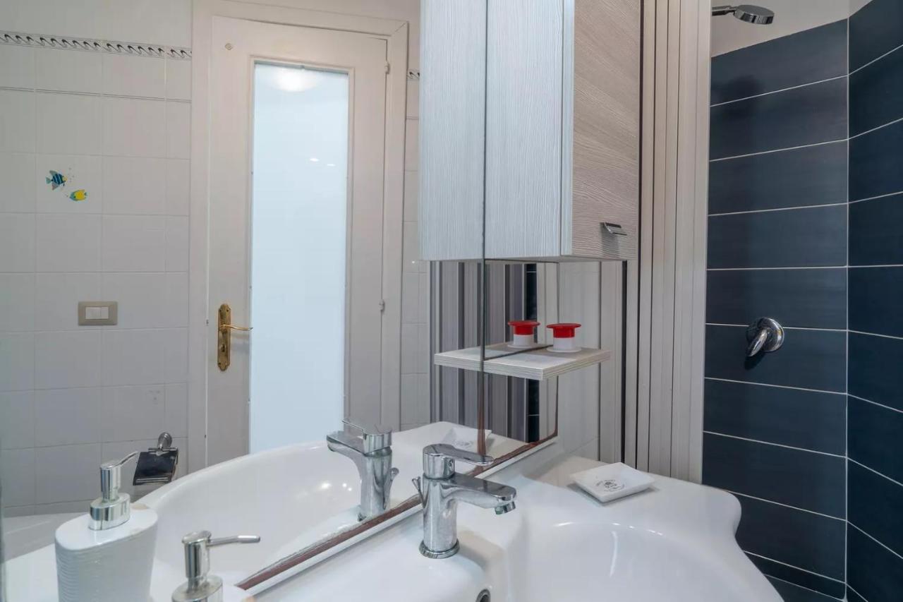 Oikia Sea Apartment Сиракуза Екстериор снимка
