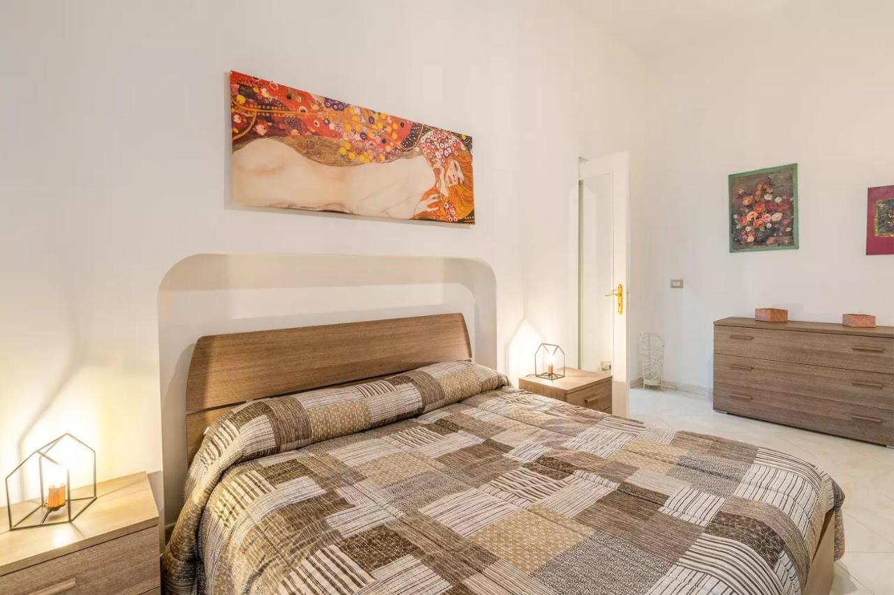 Oikia Sea Apartment Сиракуза Екстериор снимка